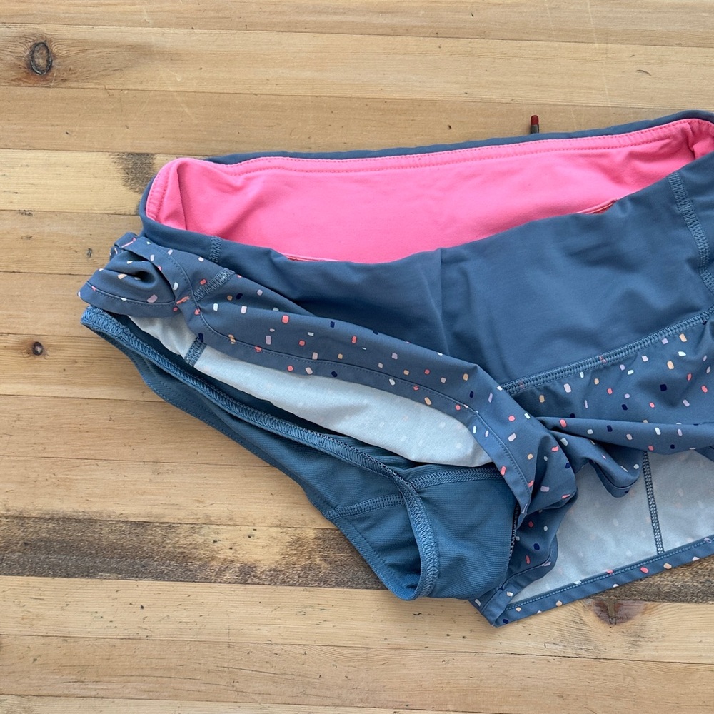 LULULEMON Women’s Lined Short, Size 4 - Picture 4 of 4